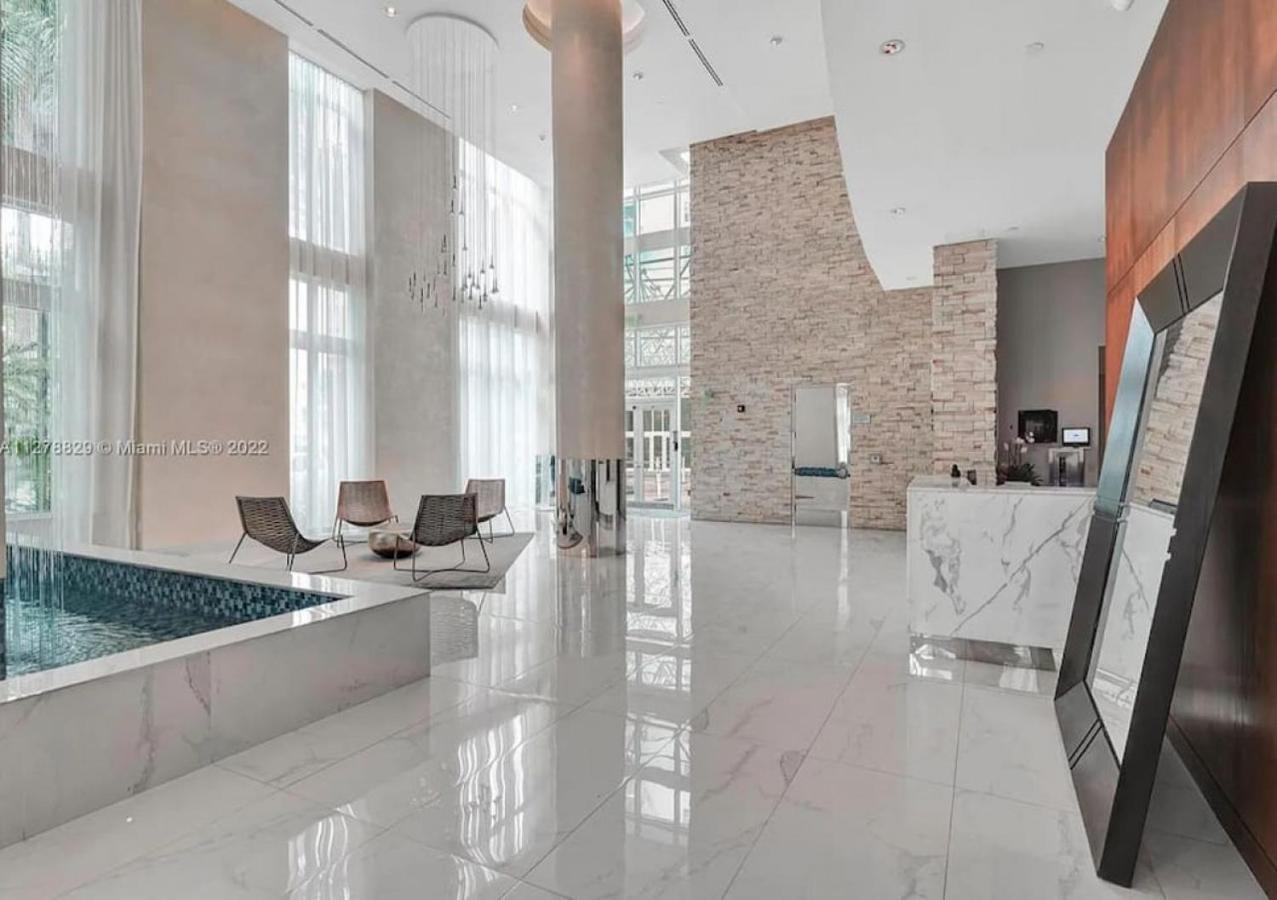 Modern 2 Story Loft 2Br With Breathtaking Views Villa Miami Exterior photo