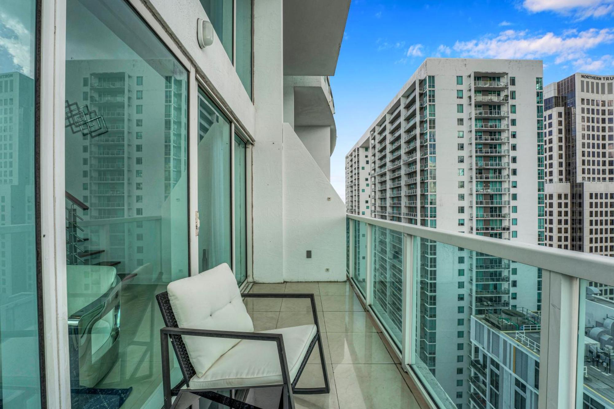 Modern 2 Story Loft 2Br With Breathtaking Views Villa Miami Exterior photo